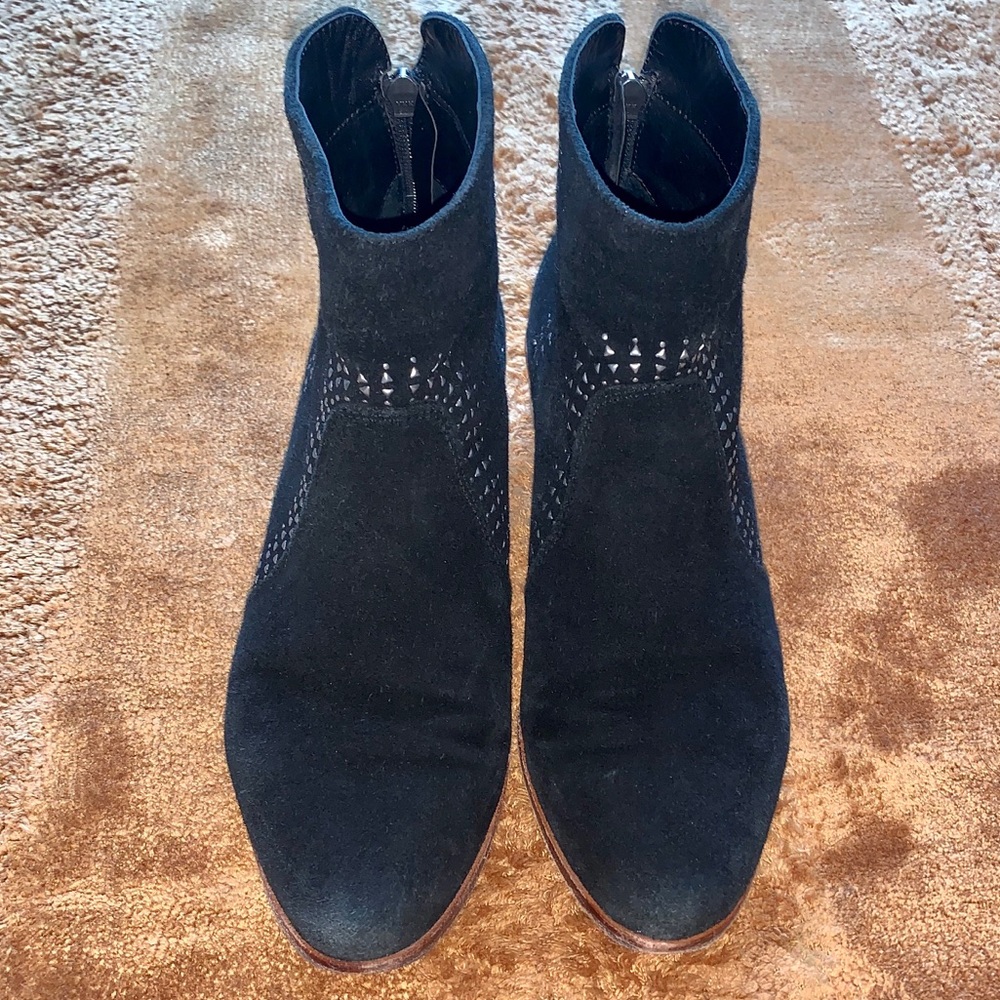 Women’s Joie Black Suede Stud Boots Sz 7 - Picture 4 of 11